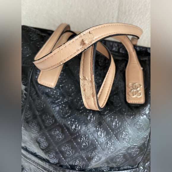 Y2K Guess Reiko Large Tote bag in black patent leather with tan straps - Picture 11 of 13